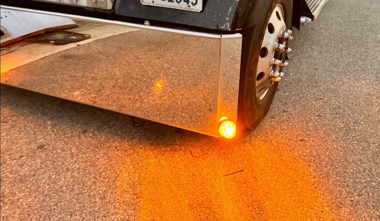 18” Miter Chrome Bumper Boltless W/ Glass Watermelon Super LED's Amber / Clear