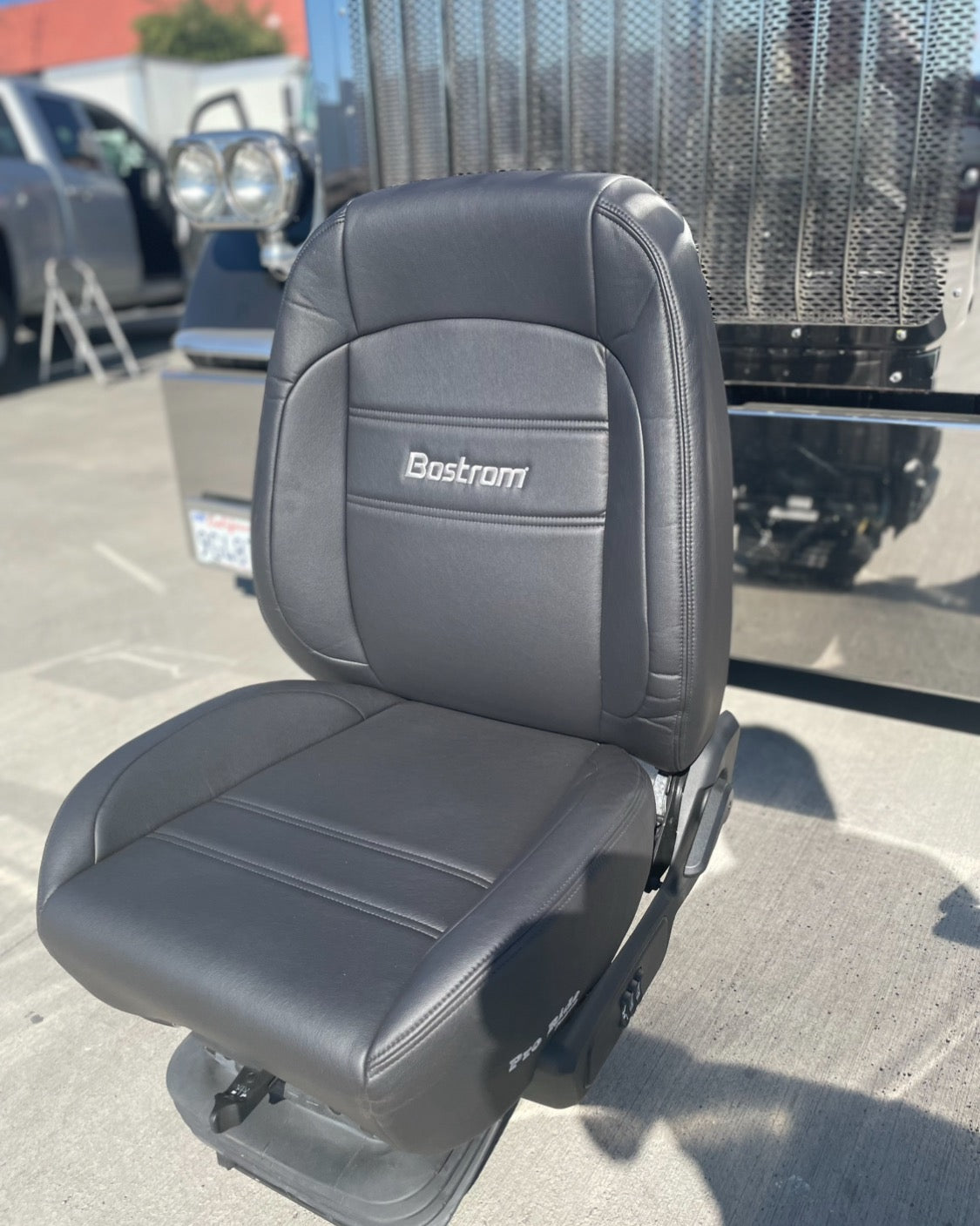 Bostrom Seat